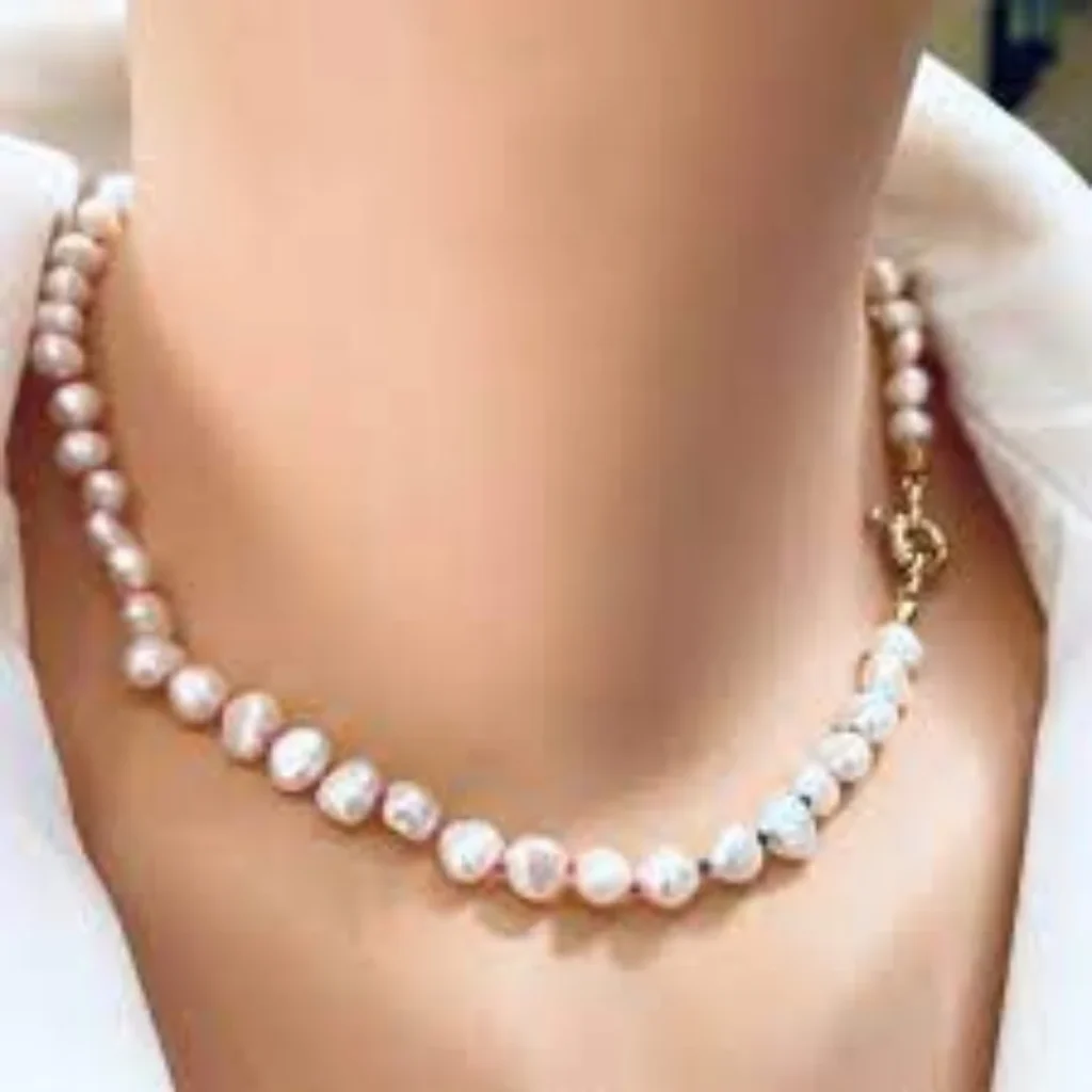 pearl neckalce 