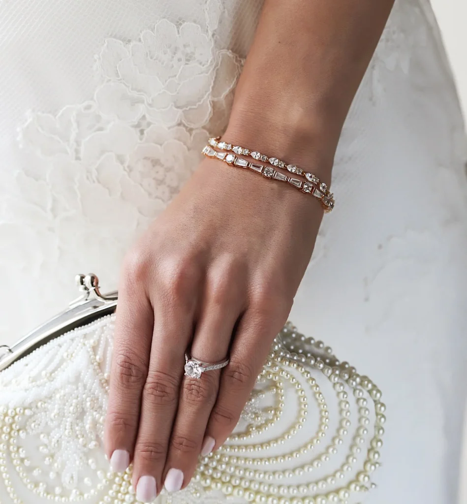 Tennis bracelet with ring 