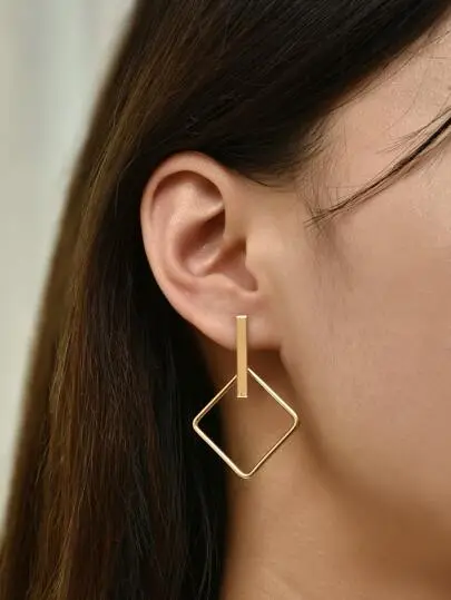 Dangle earrings 