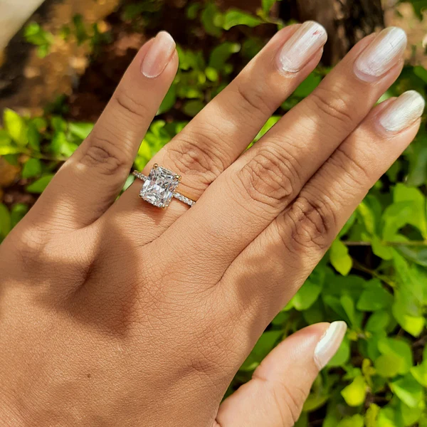 Moissanite Engagement Ring 